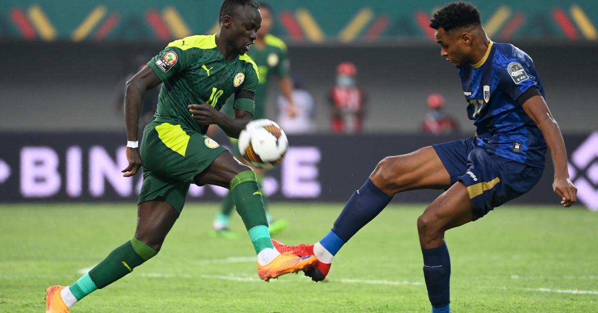 Mane ends goal drought as Senegal overcome nine-man Cape Verde